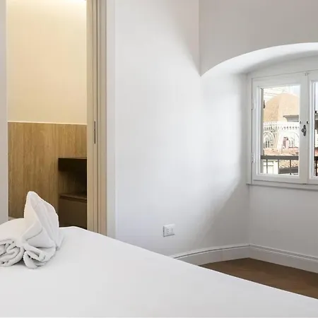Apartament Unyca - Duomo Luxury View Florencja