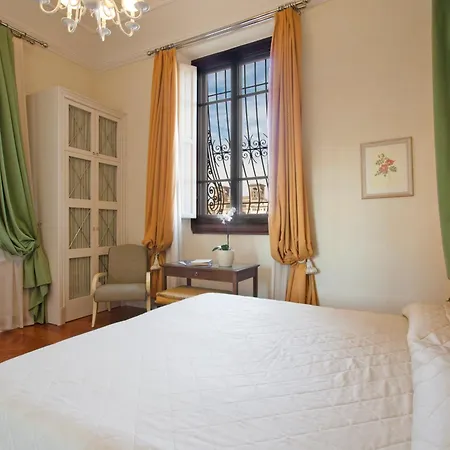 Serristori Palace Aparthotel Firenze