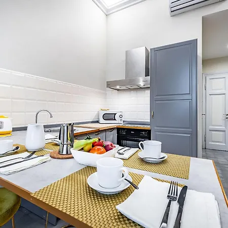 Apartment Three Via Roma