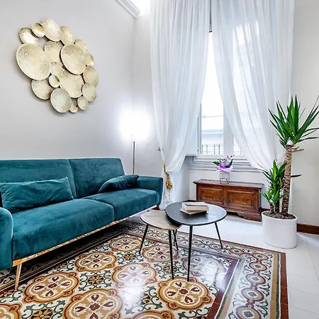Three Via Roma Apartment