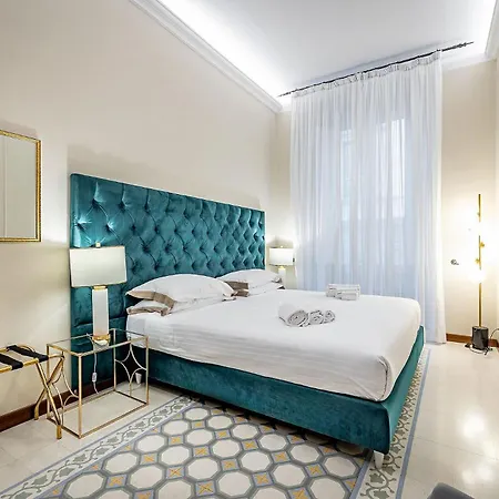 Three Via Roma Apartment *