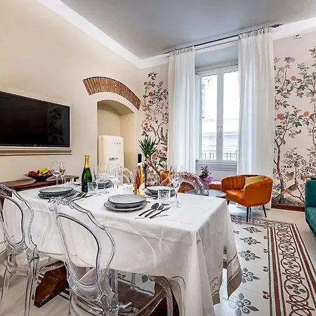 Apartment Three Via Roma Florence