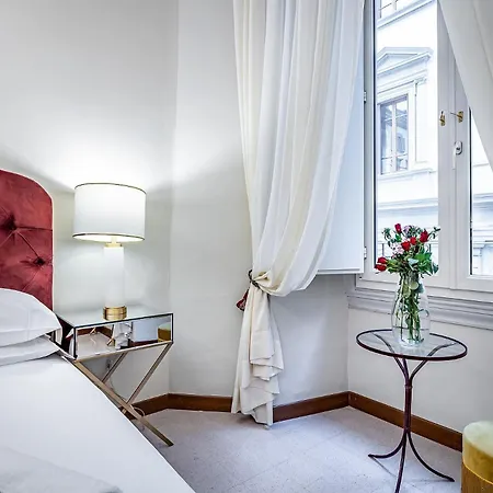 Apartment Three Via Roma Florence