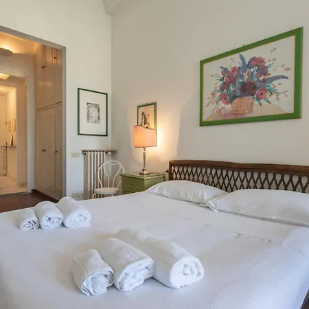 Apartment Canottieri Florenz