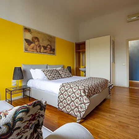 Angelica House Florencia