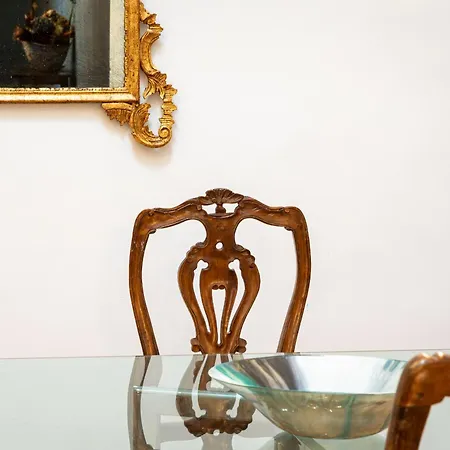 Angelica House Florencia