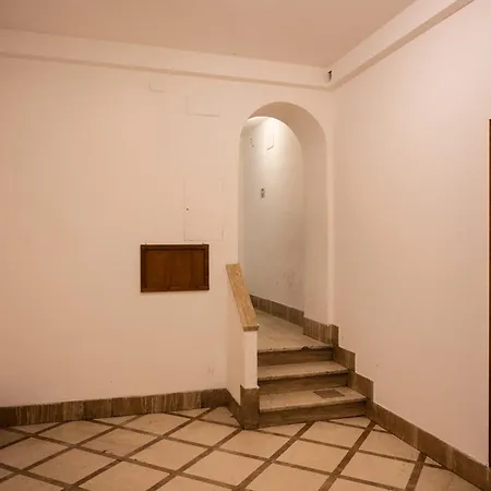 Smooth Mansion In Ponte Vecchio Appartement