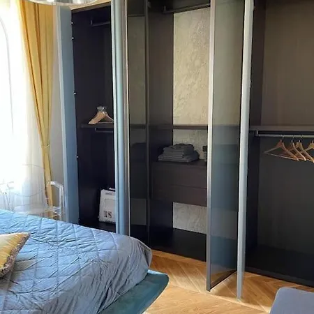 Caterina De' Medici Luxury Attic With Terrace And Parking 아파트