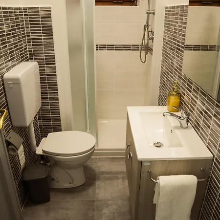 Novella Guest house *