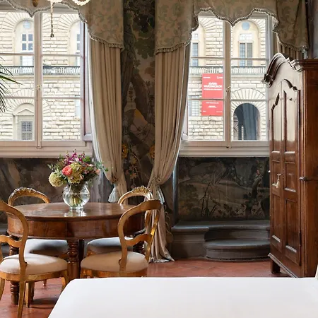 Piazza Pitti Palace - Residenza D'epoca 3* פירנצה