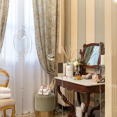 Piazza Pitti Palace - Residenza D'epoca לינה וארוחת בוקר פירנצה