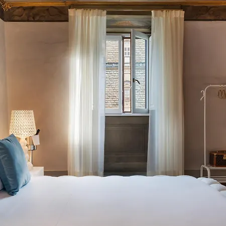 לינה וארוחת בוקר Piazza Pitti Palace - Residenza D'epoca 3*