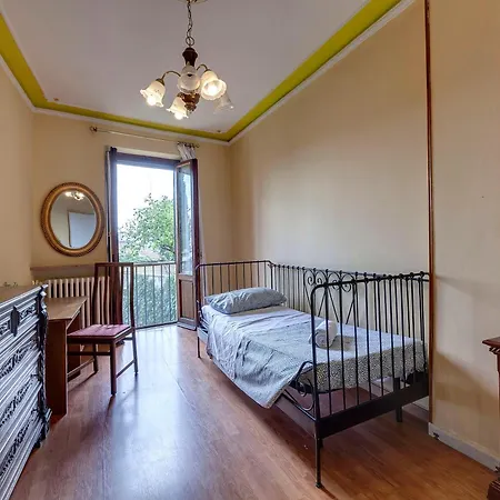Magnoli 2 D Apartment