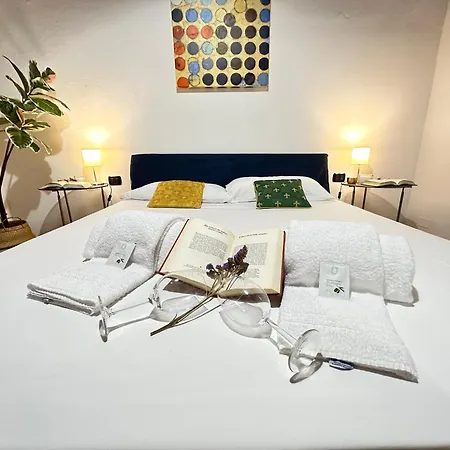 Luxurious View On Santa Croce Apartment Florence