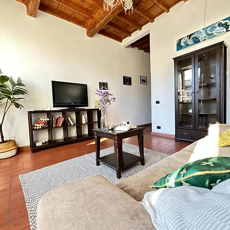 Luxurious View On Santa Croce Apartment
