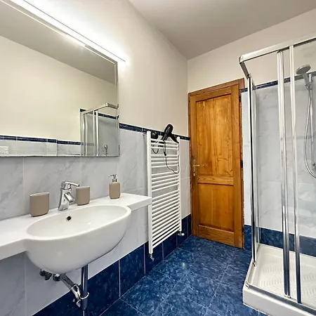 Luxurious View On Santa Croce Apartment Florence