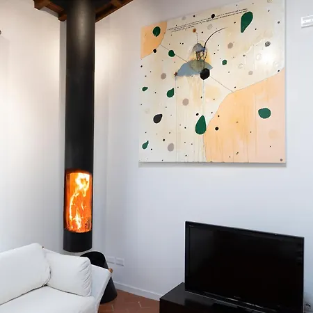 San Niccolo Walls Garden Apartment *