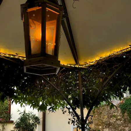 San Niccolo Walls Garden Apartment Florence