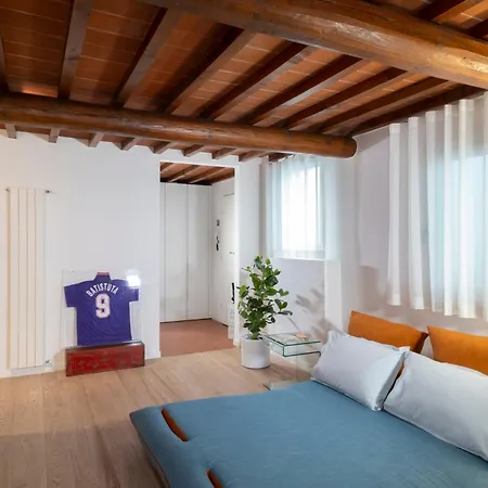 San Niccolo Walls Garden Apartment *