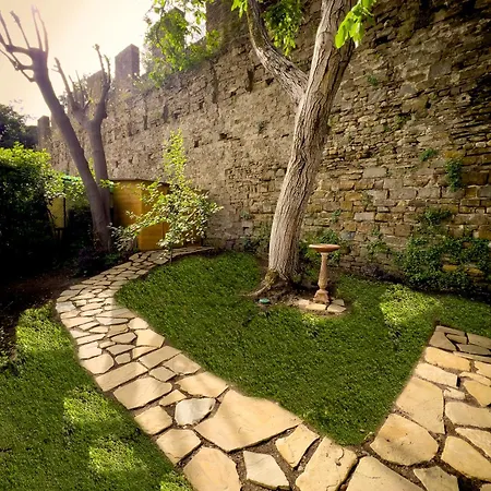 San Niccolo Walls Garden * Florence