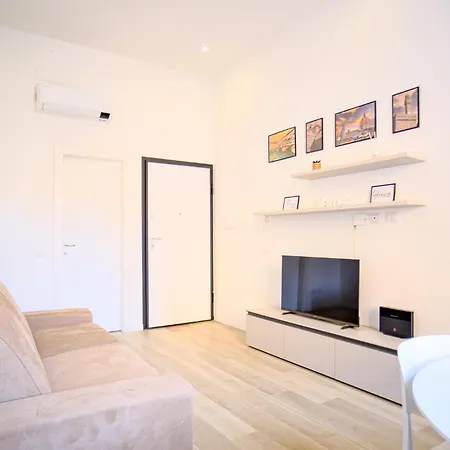 Apartment Cavour - Boutique In Florence