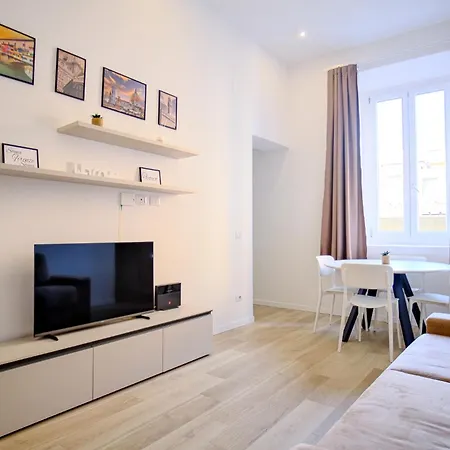 Cavour - Boutique In Apartment Florence