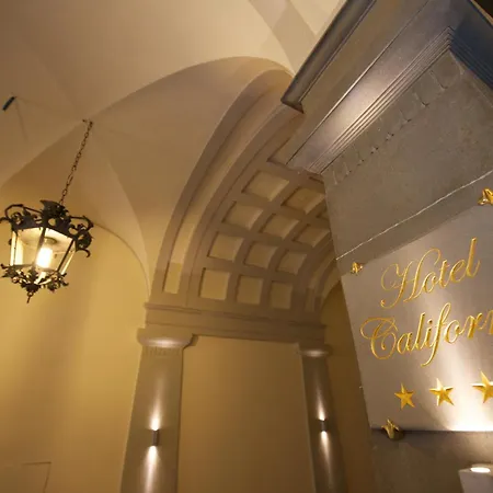 Szálloda California 4*
