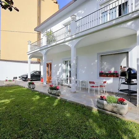 Comfort Oda ve Kahvaltı 2*