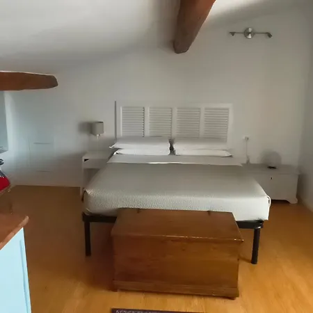 Le Statue Apartment