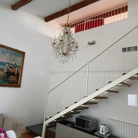 Le Statue Apartment
