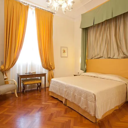 Aparthotel Serristori Palace 2*