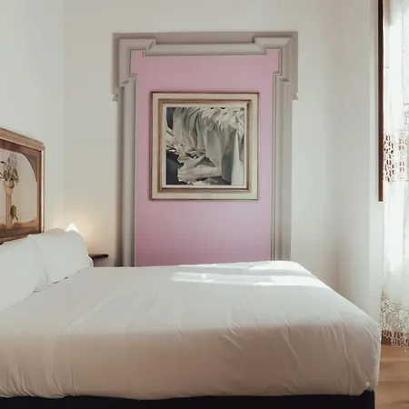 Ii Guelfo Bianco Hotel 3*