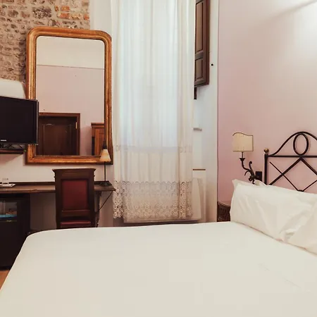 Hotel Ii Guelfo Bianco 3*