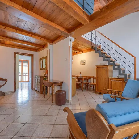 Romantic - Charm Ed Eleganza Nel Cuore Di Apartamento