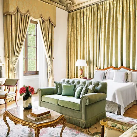 Four Seasons 5* Floransa