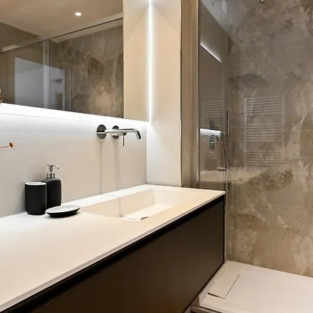 בית הארחה The Old Palace- Luxury Signoria *