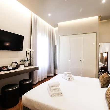 Hotel Embassy