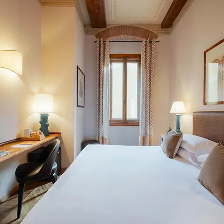 Morandi 3*