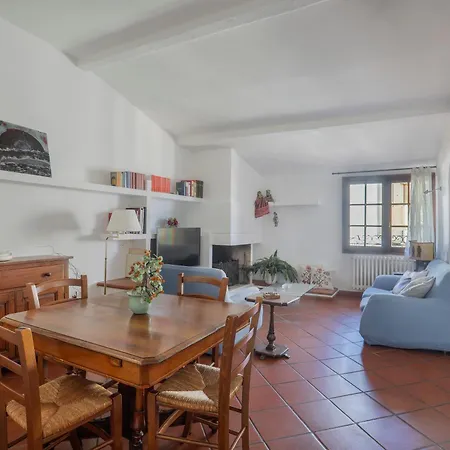 Bright Last-floor With Terrace Apartment Florence