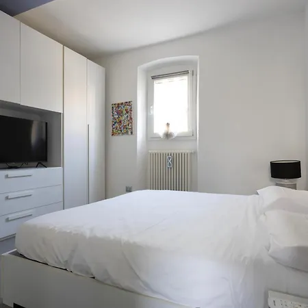 Daire Romantic House
