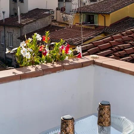 View Boutique - Milu Holidays Florenz