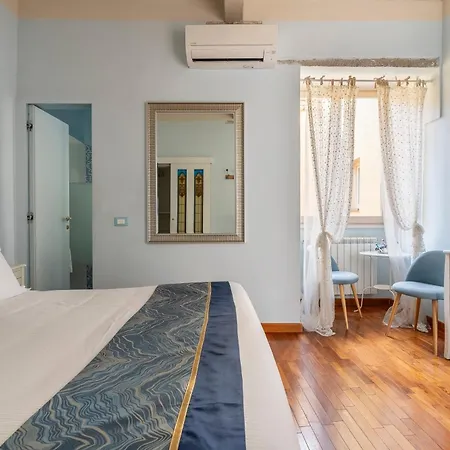 View Boutique - Milu Holidays Florenz