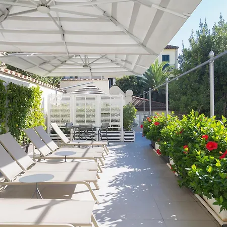 Palazzo Castri 1874 & Garden Флоренция