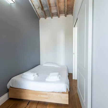 Apartment Nest By Mmega Florence
