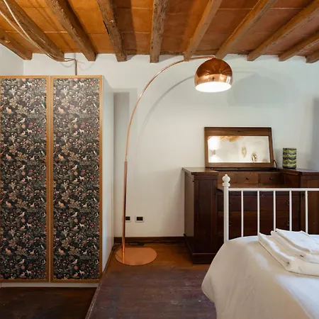 Charming In The Heart Of Santo Spirito Apartment *