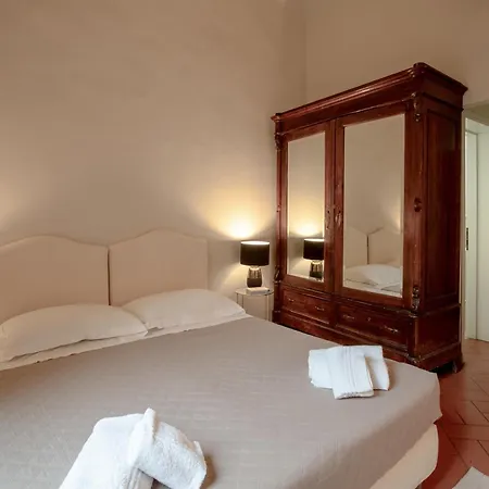 Rondinelli Charme Prestige Apartment Florence