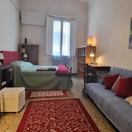 Bright Close To Downtown Διαμέρισμα Φλωρεντία