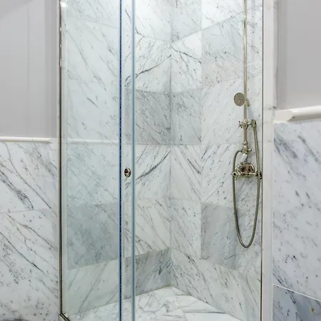 Apartament Calzaiuoli Private House Silver Florencja