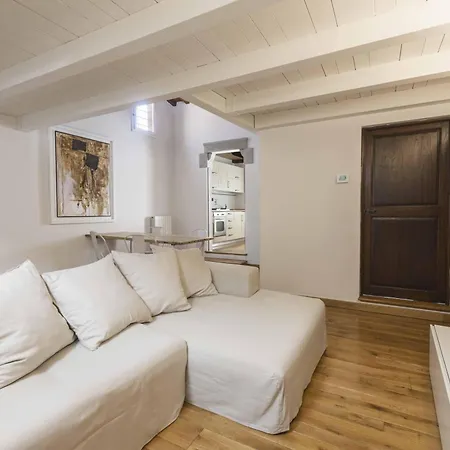 Loft Al Conventino By Mmega Daire