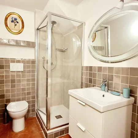 Apartamento Iris Di Firenze- 3 Colorate Tra La Stazione E Il Duomo